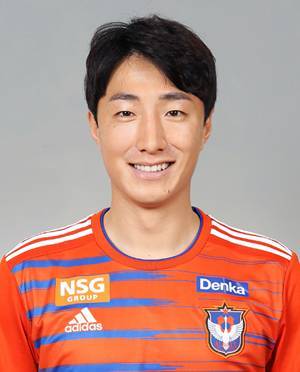 https://img.ksdyuan.com/img/football/player/89a2d2f4ef889d6ccaac9a0e7ed31548.jpg